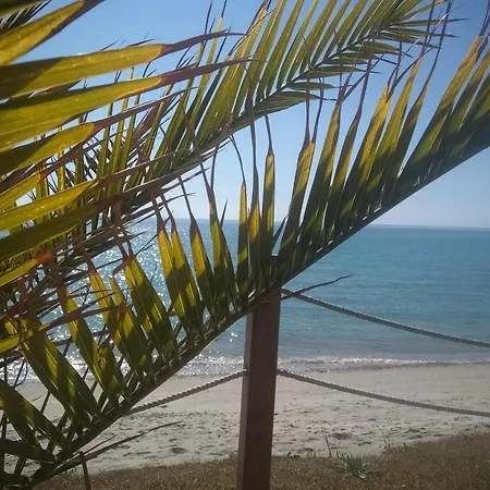 Vista De La Luna Beachfront * Скала-Фуркас
