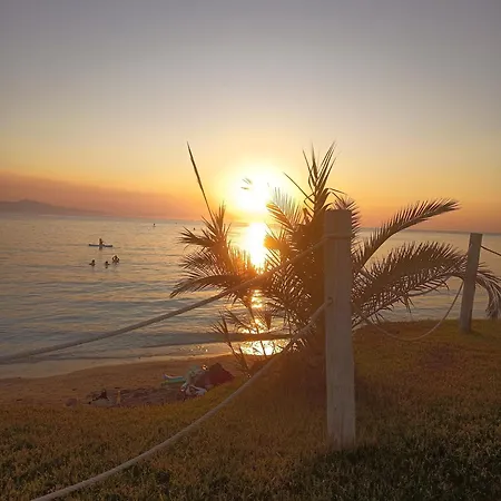 Vista De La Luna Beachfront Skala Fourkas